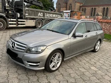 Mercedes-Benz C180