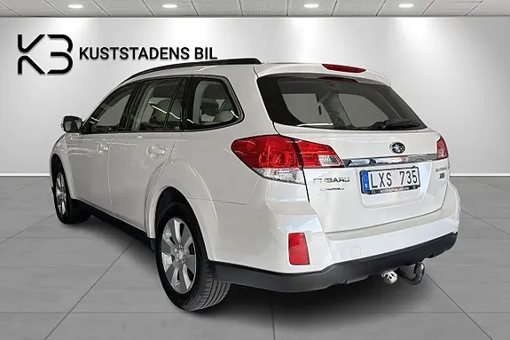 Subaru Outback 2011 photo 5