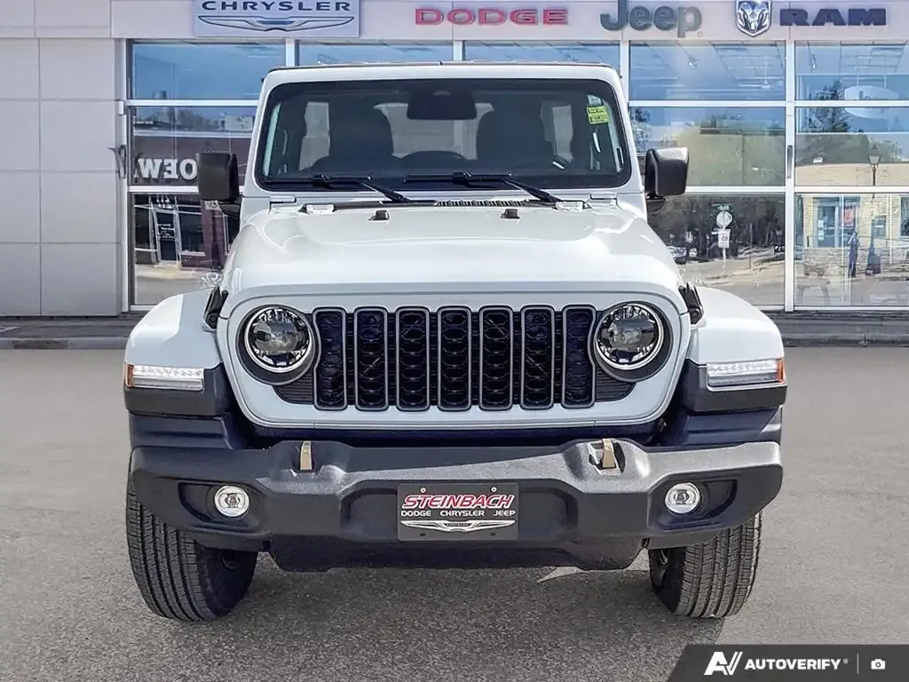 Jeep Wrangler 2026 photo 3