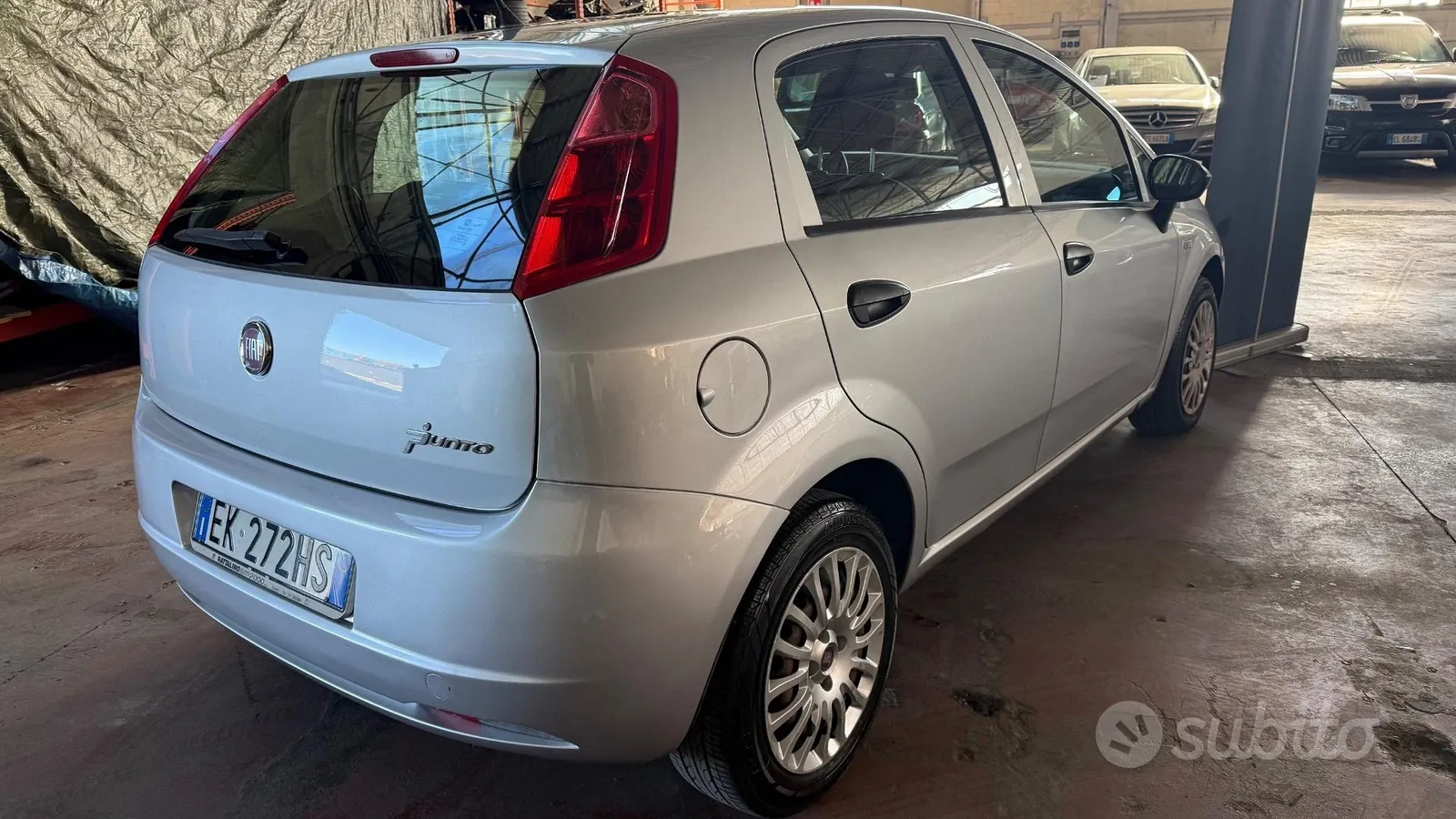 Fiat Punto 2011 photo 5