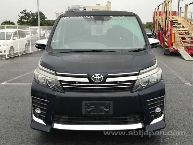 Toyota Voxy Zs 2017 photo 5