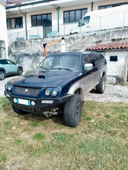 Mitsubishi L200