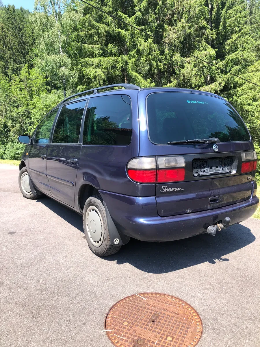 Volkswagen Sharan 1998 photo 3