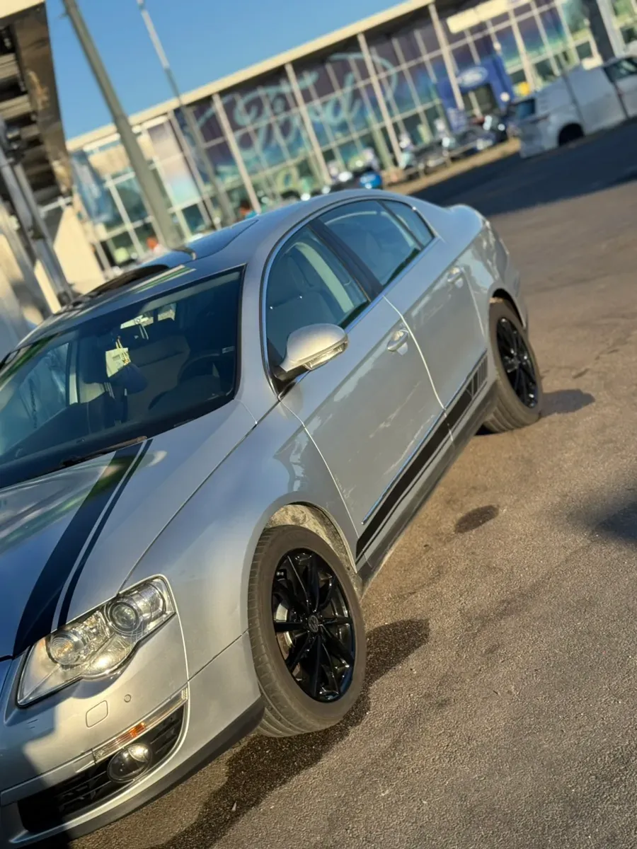 Volkswagen Passat 2005 photo 3