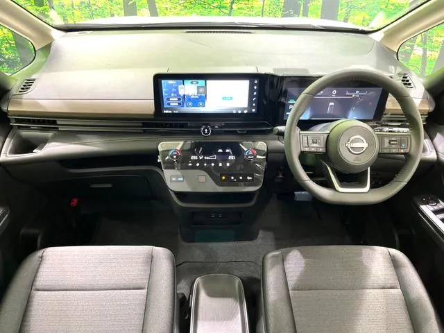 Nissan Serenade 2026 photo 3