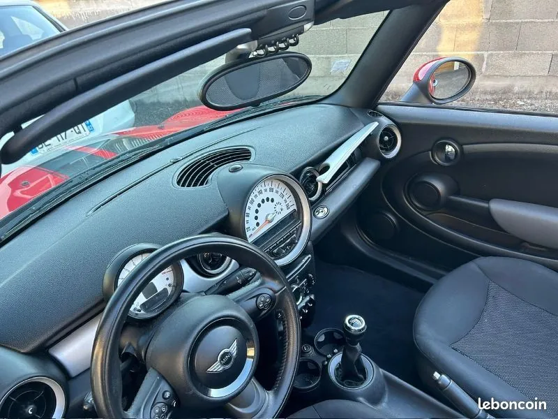 Mini Mini Cooper Cabriolet 2011 photo 3
