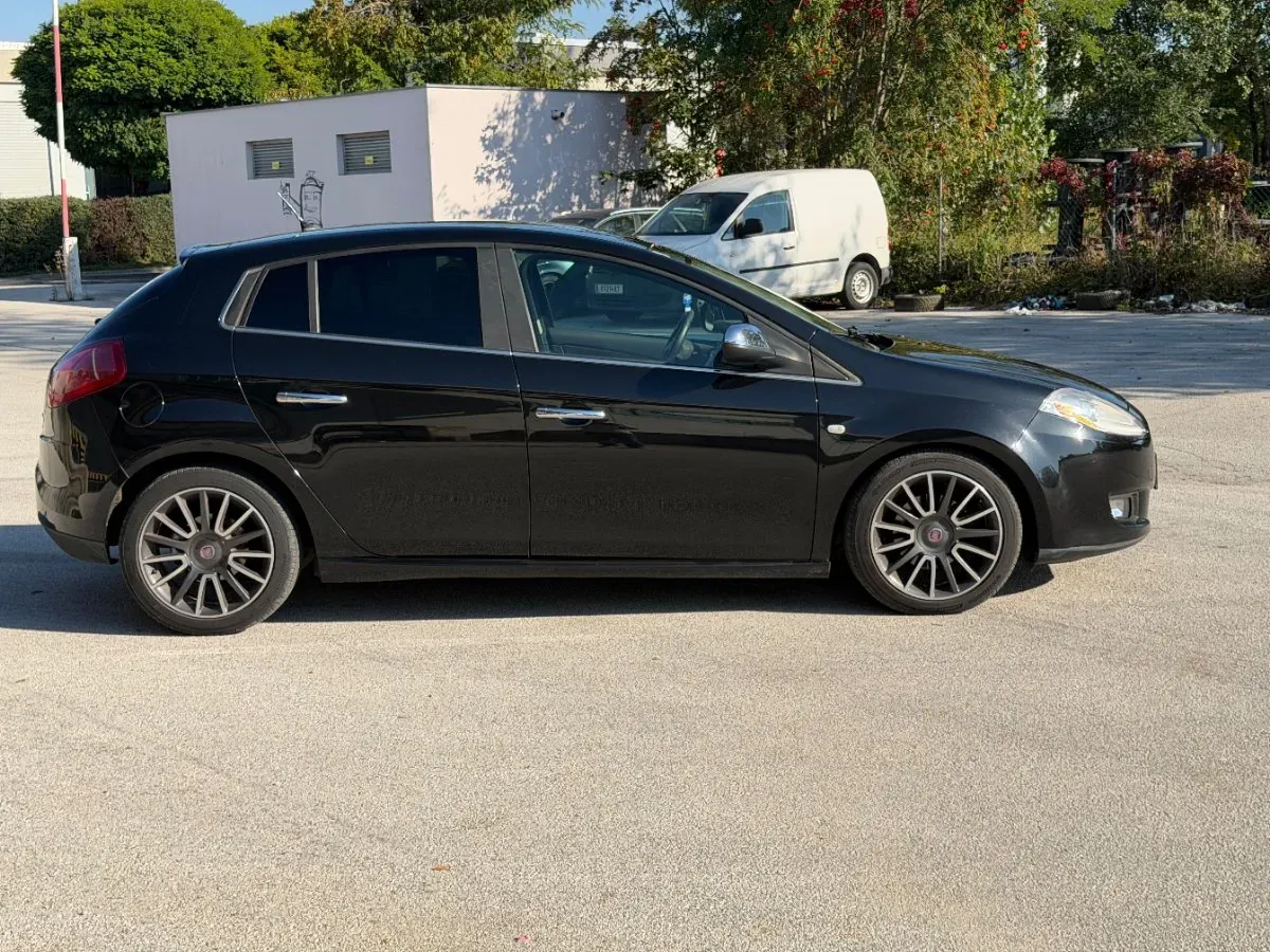 Fiat Bravo 2011 photo 2