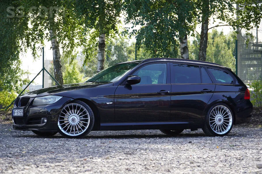 BMW 320 2011 photo 3
