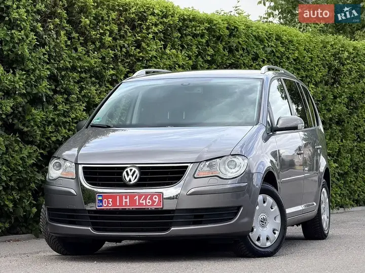 Volkswagen Touran 2009 photo 5
