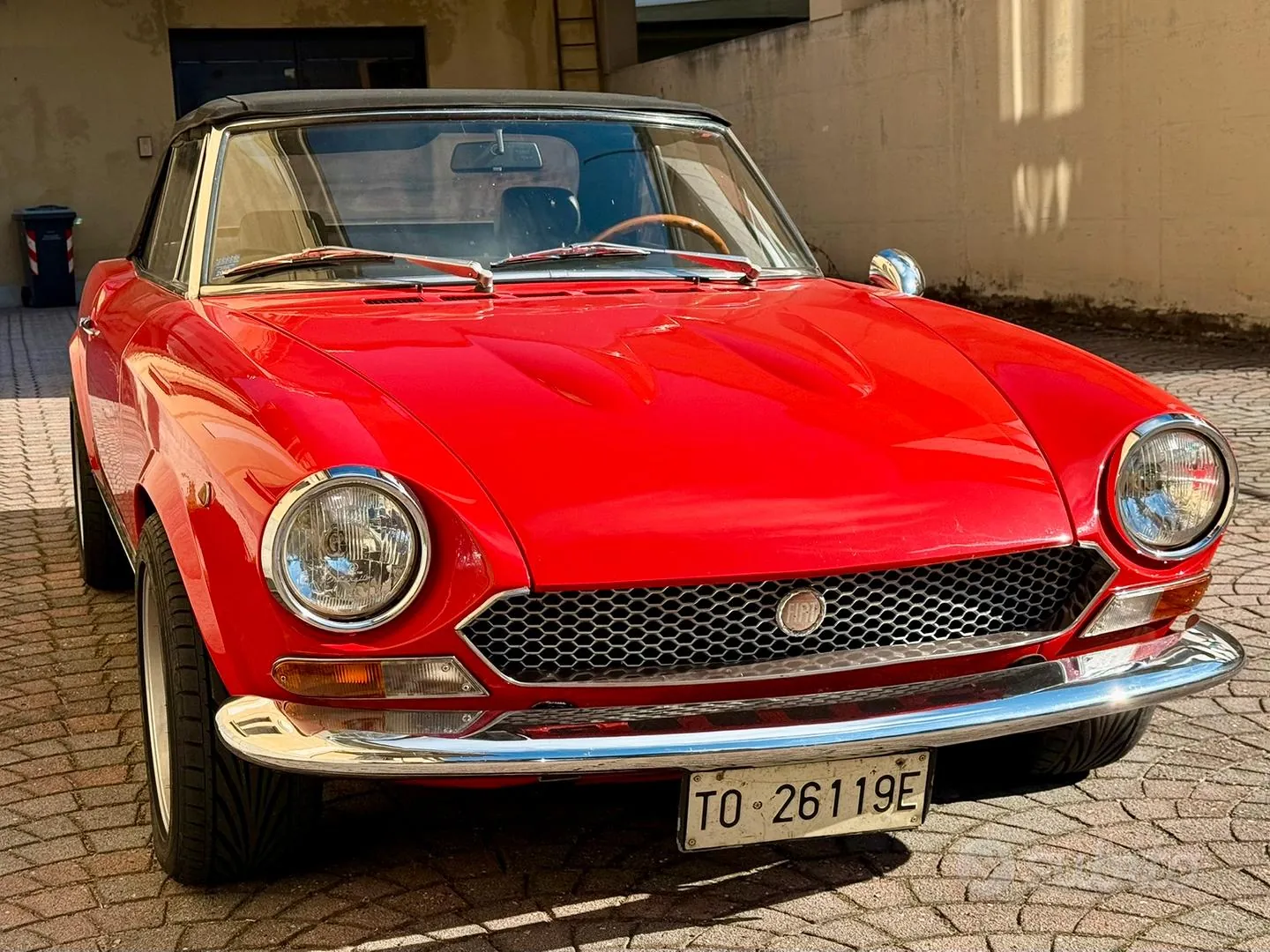Fiat 124 Spider 1972 photo 2