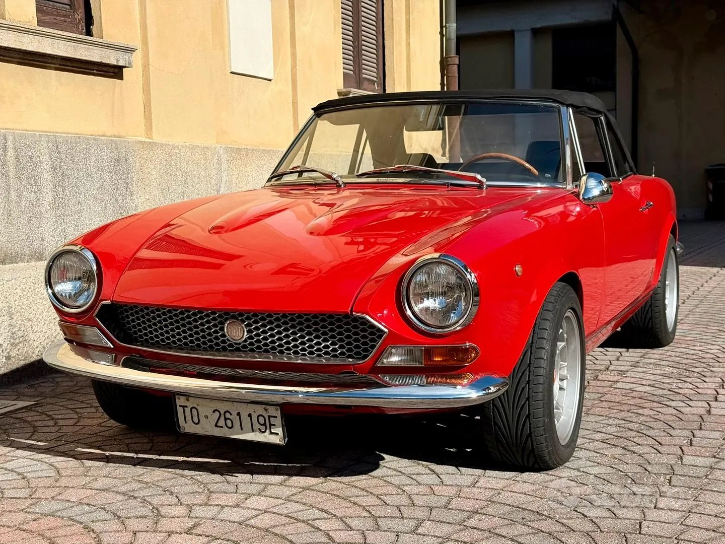 Fiat 124 Spider