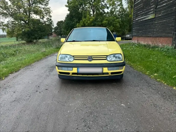 Volkswagen Golf Cabrio