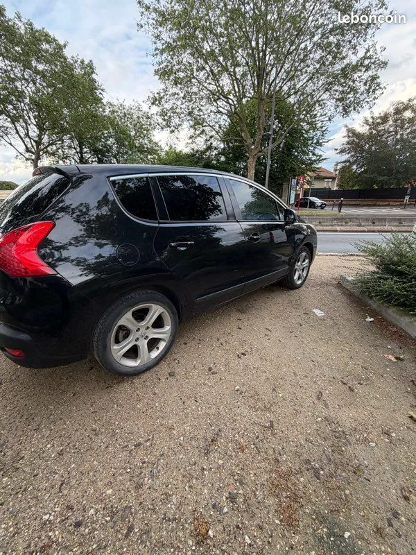 Peugeot 3008 2010 photo 2