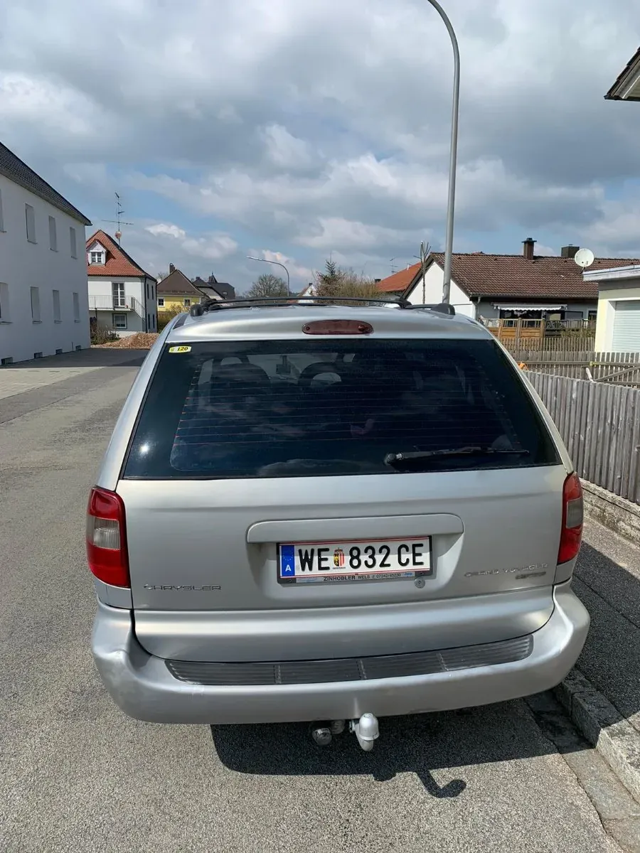 Chrysler Voyager 2001 photo 3