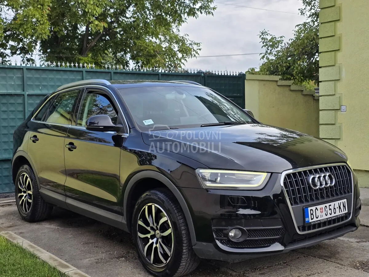 Audi Q3 2012 photo 3