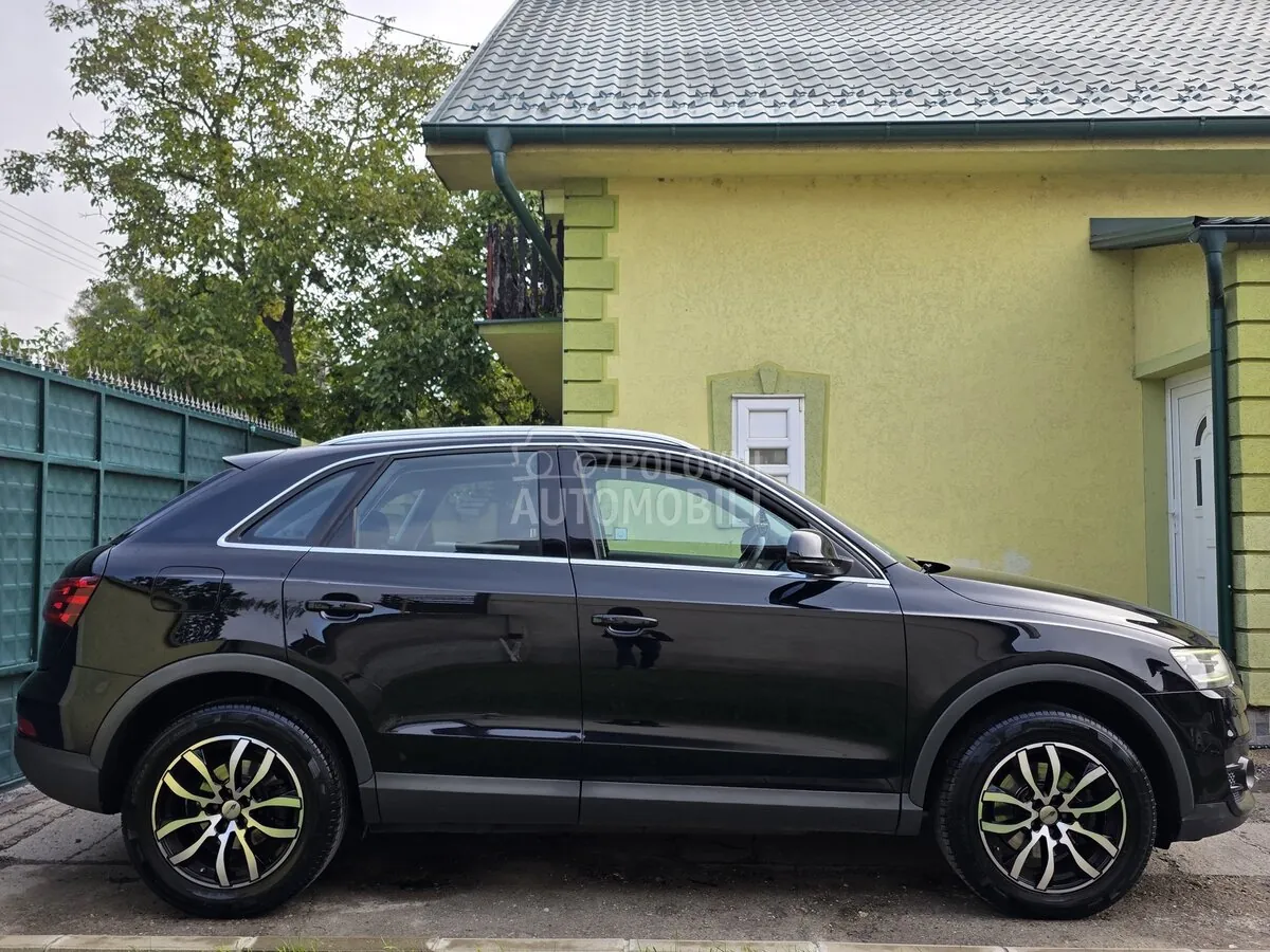 Audi Q3 2012 photo 5