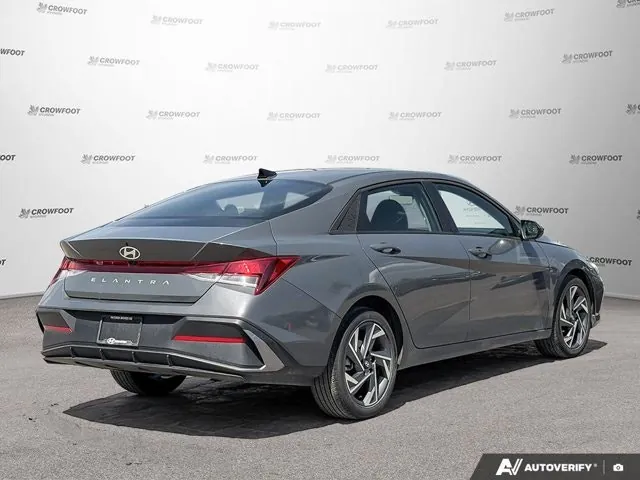 Hyundai Elantra 2025 photo 5