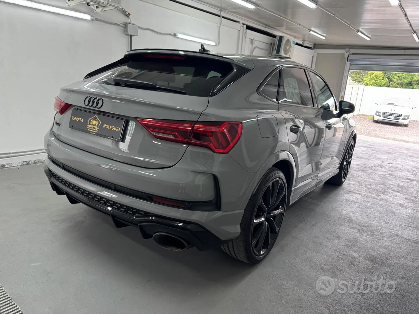 Audi Rs Q3 2023 photo 5