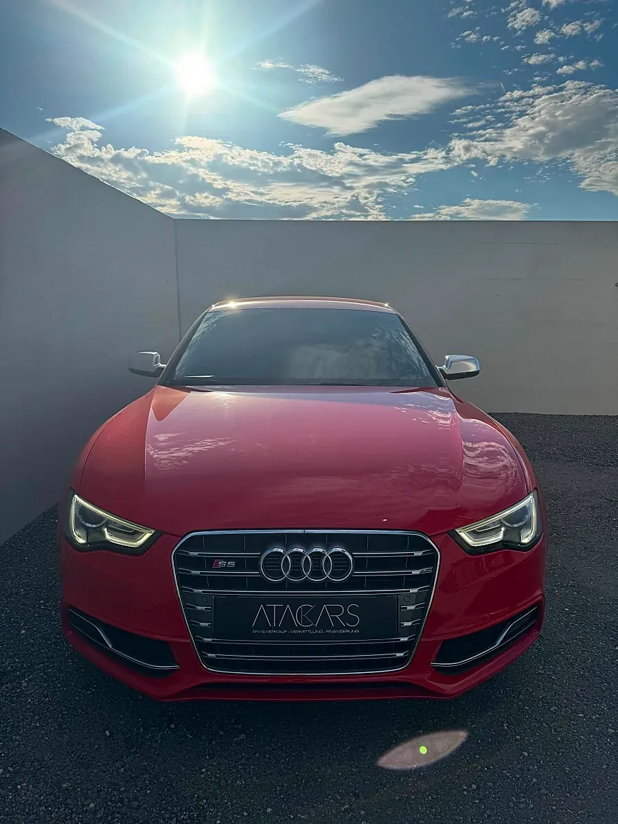 Audi A5 2011 photo 2