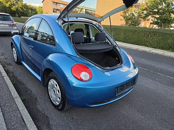 Volkswagen New Beetle 2006 photo 5