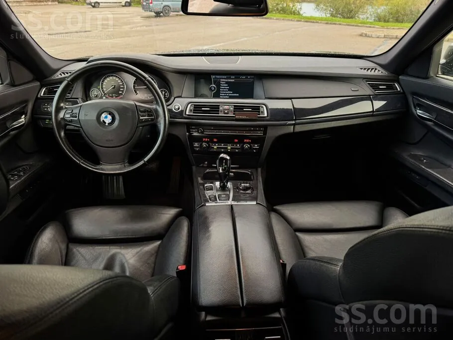 BMW 730 2009 photo 4