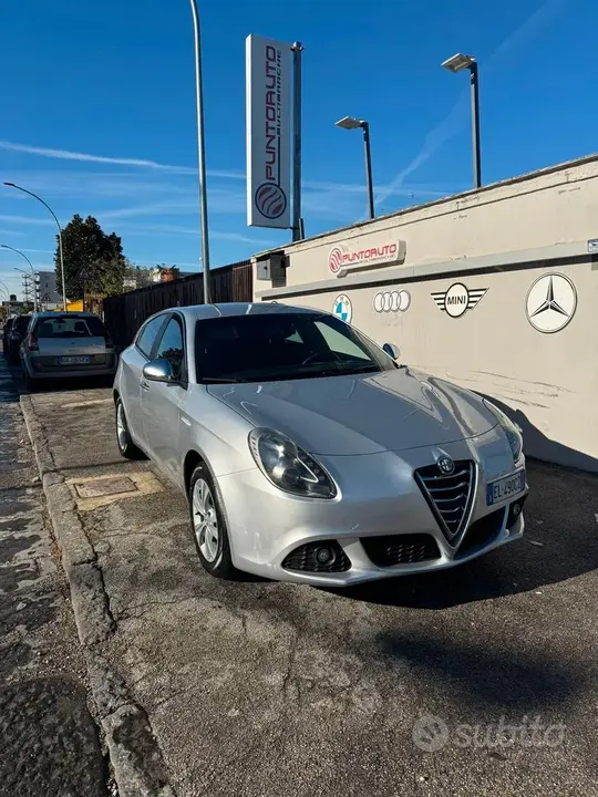 Alfa Romeo Giulietta 2012 photo 3