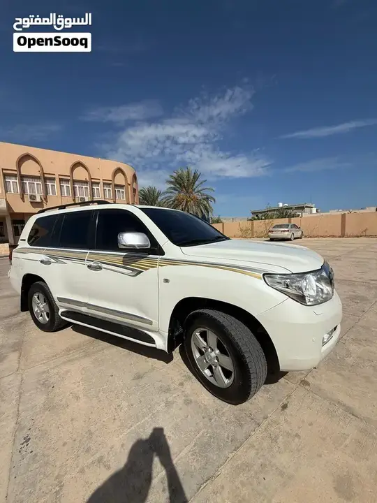 Toyota Land Cruiser 2010 photo 4