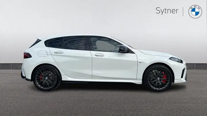 BMW 1 Series 2026 photo 3
