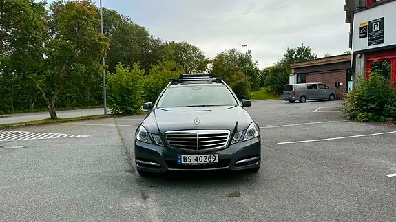 Mercedes-Benz E220 D 2011 photo 3