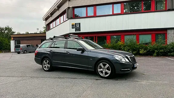 Mercedes-Benz E220 D 2011 photo 4