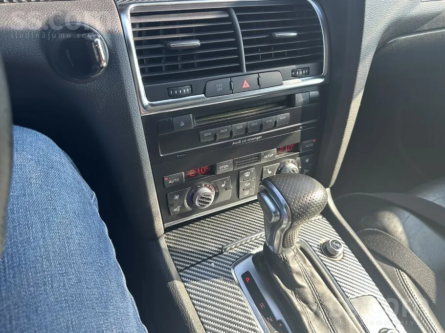 Audi Q7 2006 photo 5
