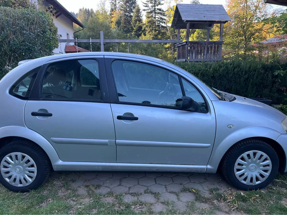 Citroen C3 2009 photo 2