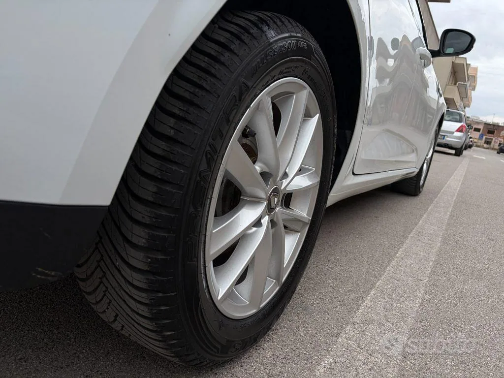 Renault Megane 2019 photo 4