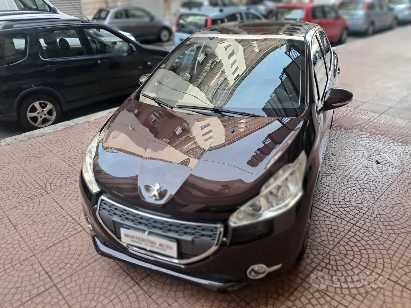 Peugeot 208 2012 photo 3
