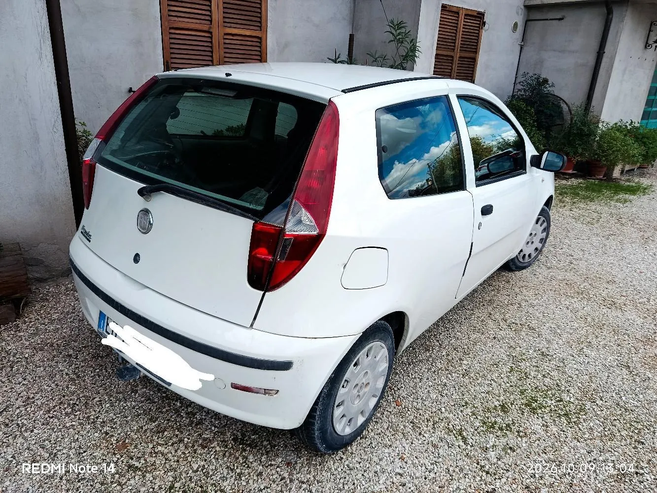 Fiat Punto 2010 photo 2