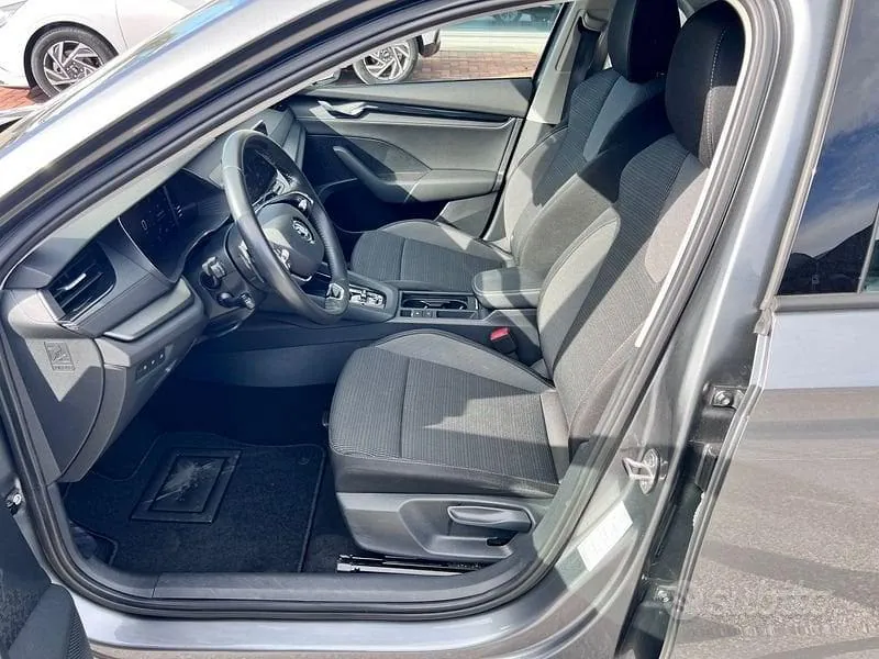 Skoda Octavia 2024 photo 5