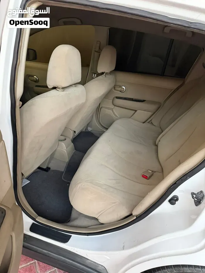 Nissan Tiida 2013 photo 4