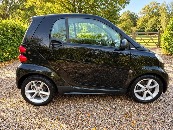 Smart Fortwo 2011 photo 5
