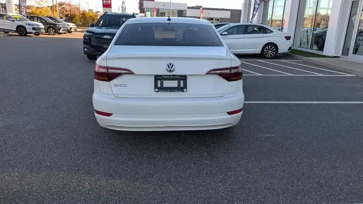 Volkswagen Jetta 2019 photo 4
