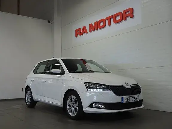 Skoda Fabia 2021 photo 3
