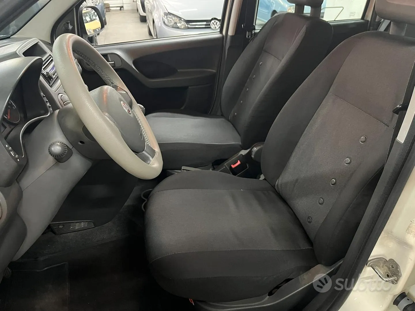 Fiat Panda 2011 photo 4