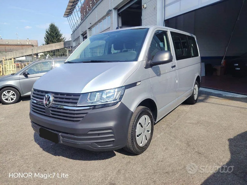 Volkswagen Transporter 2024 photo 2