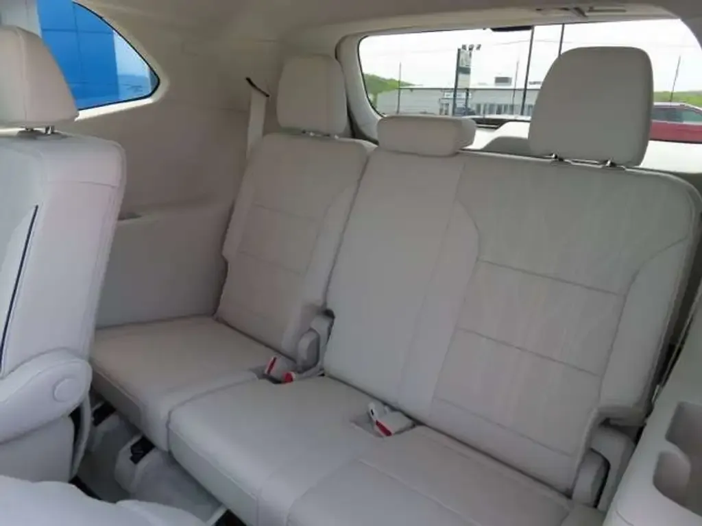 Buick Enclave 2026 photo 5