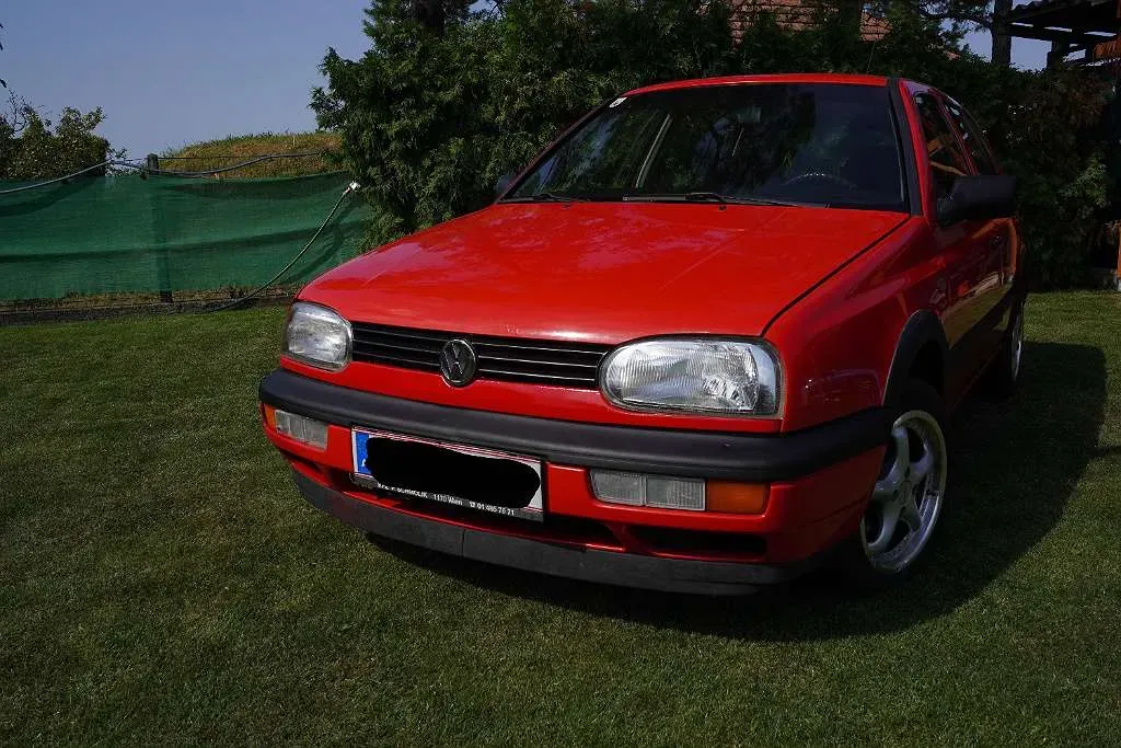 Volkswagen Golf 1996 photo 2