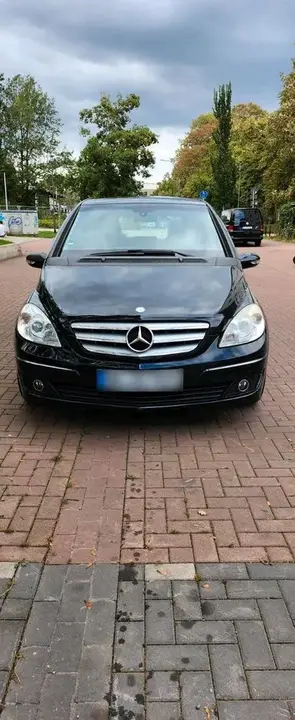 Mercedes-Benz C200
