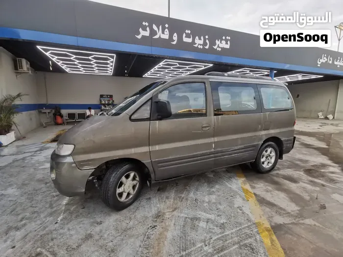 Hyundai H 100