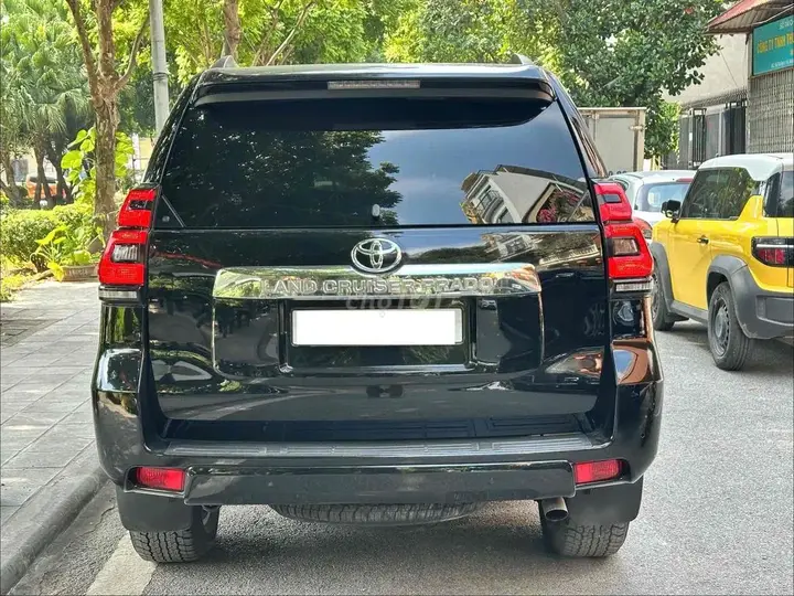 Toyota Land Cruiser Prado 2021 photo 3