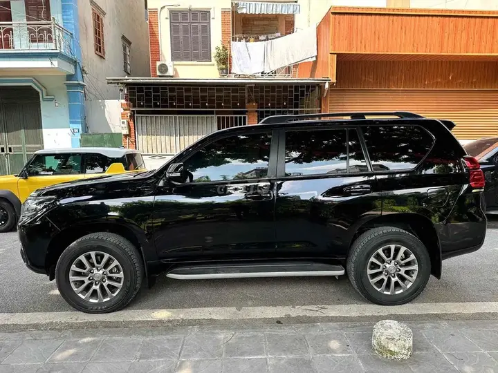 Toyota Land Cruiser Prado 2021 photo 2