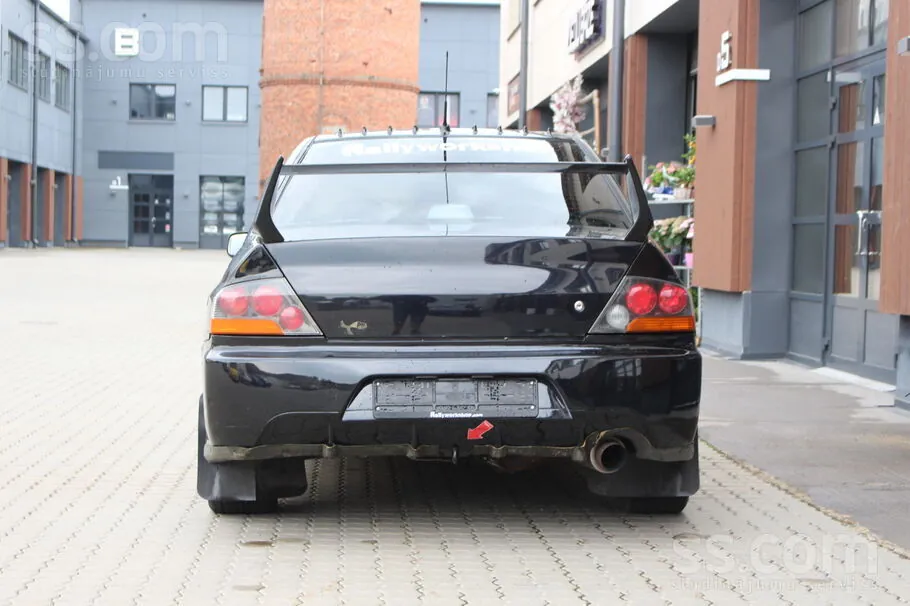 Mitsubishi Lancer Evolution 2006 photo 3