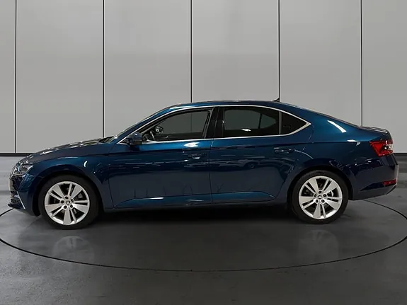Skoda Superb 2020 photo 2